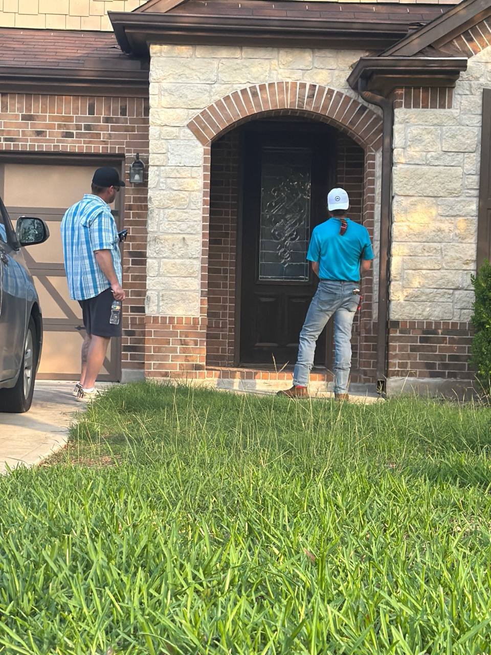 New shingle roof installation in Texas