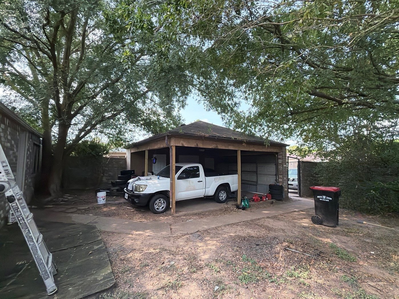 Pricing comparison for roofing types