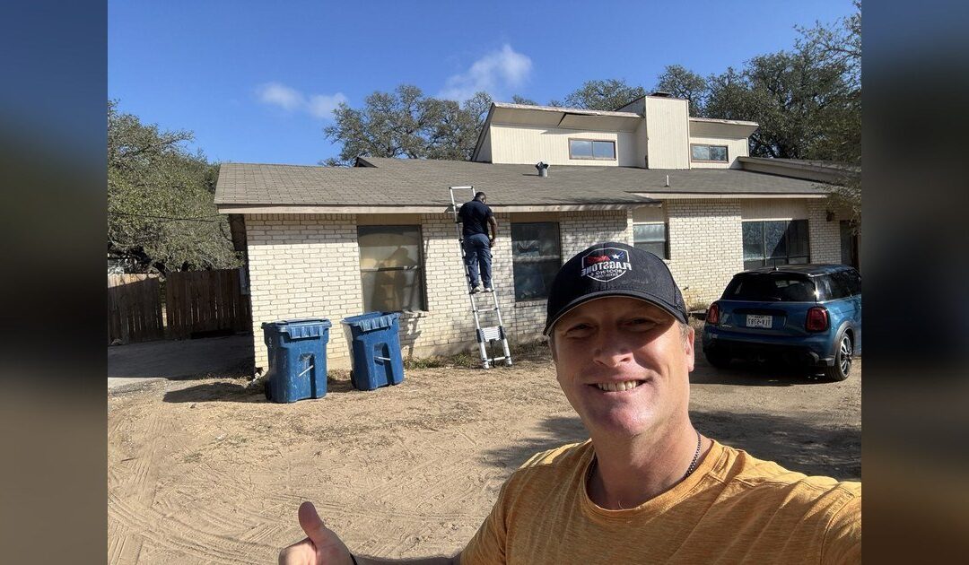 How Much Do Roofing Salesman Make a Year | Flagstone