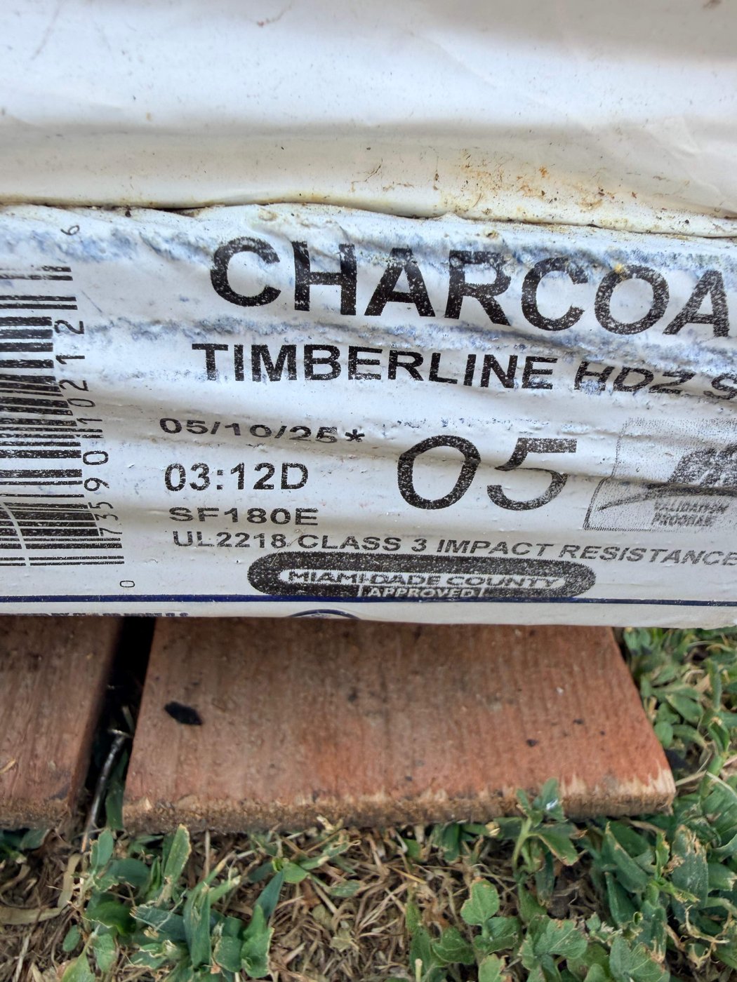 Asphalt shingles for hot climates
